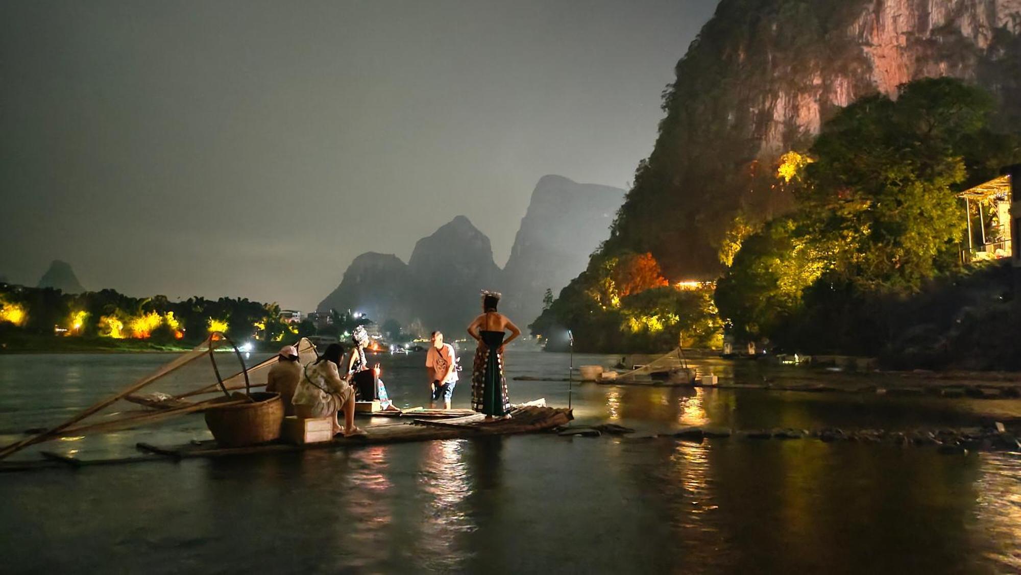 Yangshuo Xijie Pedestrian Street Laomen Hotel Buitenkant foto